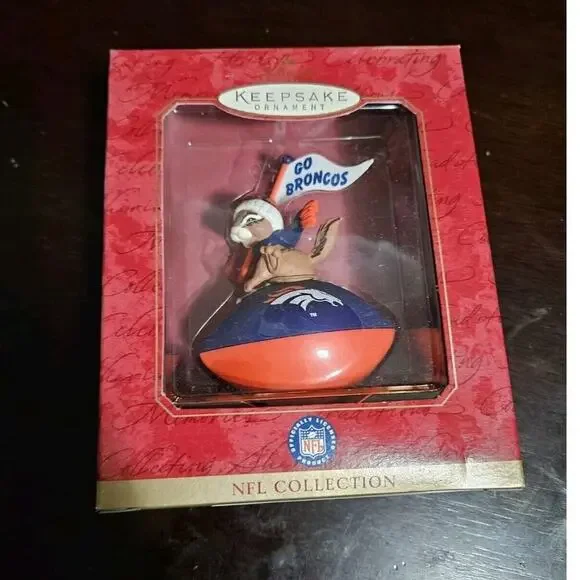 1999 Hallmark Keepsake Christmas Ornament DENVER BRONCOS Chipmunk on Football