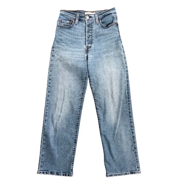 Levi's Ribcage Straight Leg High Rise Light Wash Denim Sz 26