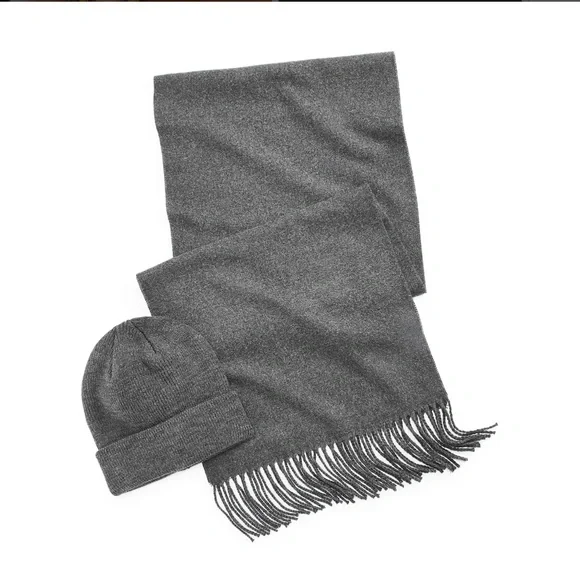 New! Men's Gray Beanie and Fringed Scarf Set