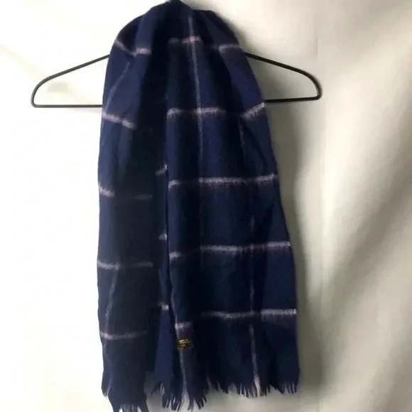 UNBRANDED 100% LAMBS WOOL BLUE PLAID‎ SCARF MADE IN URUGUAY