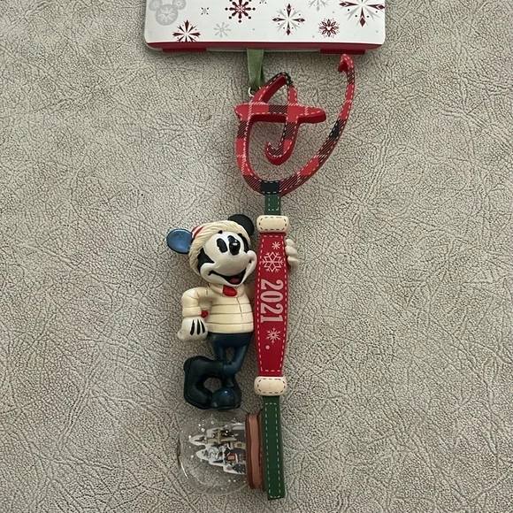 Disney sketchbook 2021 Christmas key ornament brand new