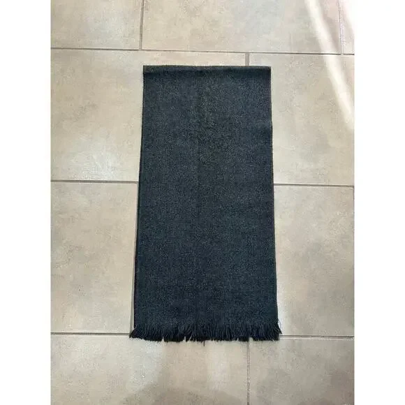 Men's or Women's Soft‎ Black Knit Scarf