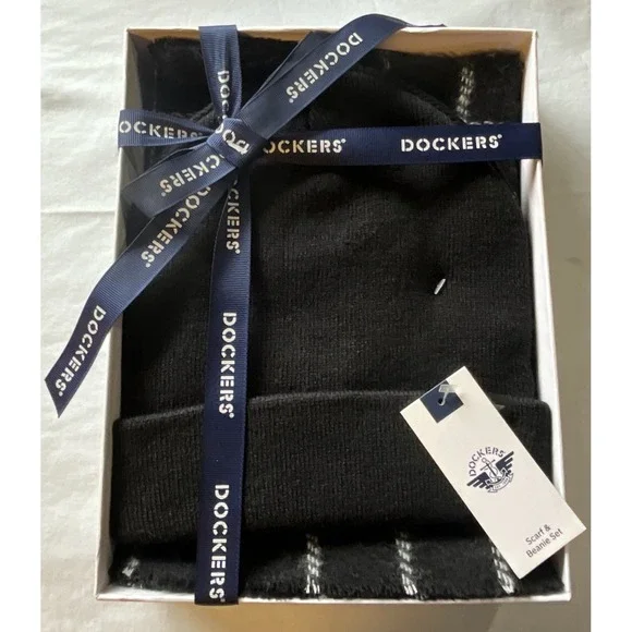 New Dockers One Size Scarf & Beanie Gift Box‎ Set Black
