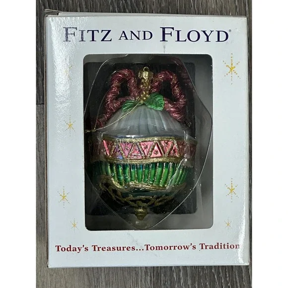 NIB Fitz and Floyd Christmas Court Motif Christmas Ornament