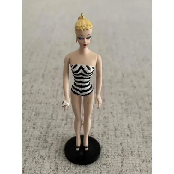 Hallmark Keepsake 1994 Barbie‎ Debut 1959 Christmas Ornament Collectible