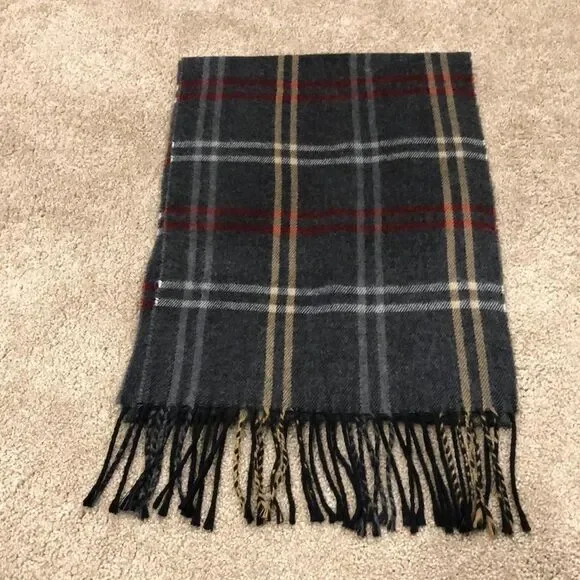 Cejon unisex soft plaid scarf Italian made.