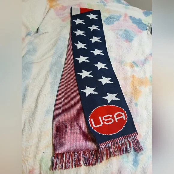 USA Star and Stripe Pattern Scarf. 