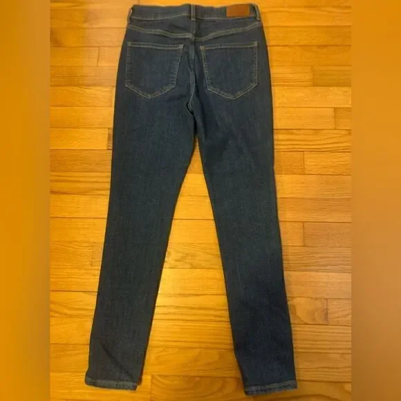 Express size 2 skinny jeans blue