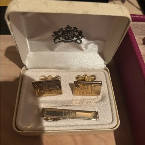 Vintage Tie Clip & Cuff Links