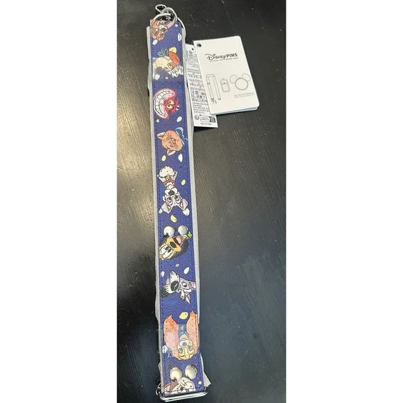 2023 Disneyland Disney Cats Dogs Pin Trading Strap For Pin Display Bag‎ NEW