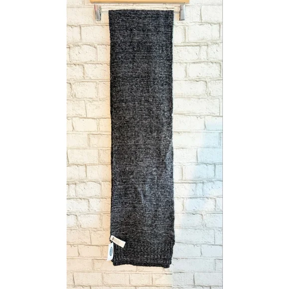 NWT Men's Old Navy Knit Scarf Dark Grey charcoal