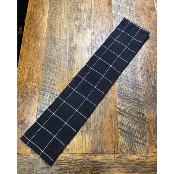 Ski‎ Black White Windowpane Check Scarf Rectangular Grid Pattern Accessory