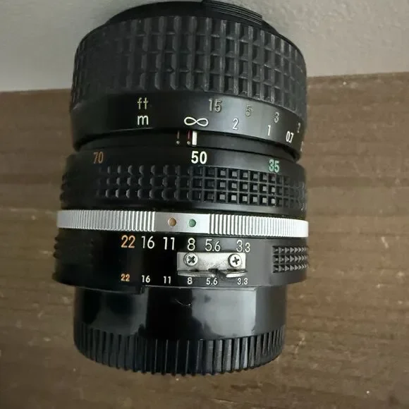 Nikon Zoom Nikkor 35-70mm F/3.3-4.5 Lens 1:3.3:4.5 2037640