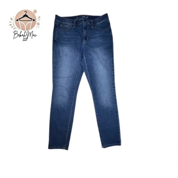 Universal Thread Women’s Dark Blue Jeans Size 8/29R - Perfect Fit & Style
