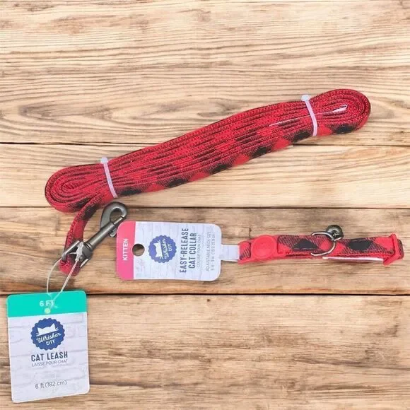 NWT New Whisker City Pet Cat/Kitten Collar & Leash Red/Black Flannel Design