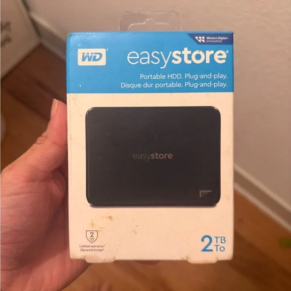 WD easystore 2TB Portable HDD - Black/Blue Packaging NEW