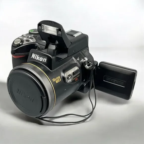 Nikon Coolpix 8800 VR 8MP Digital Camera BODY ONLY - WORKS - NO BATTERY/CHARGER