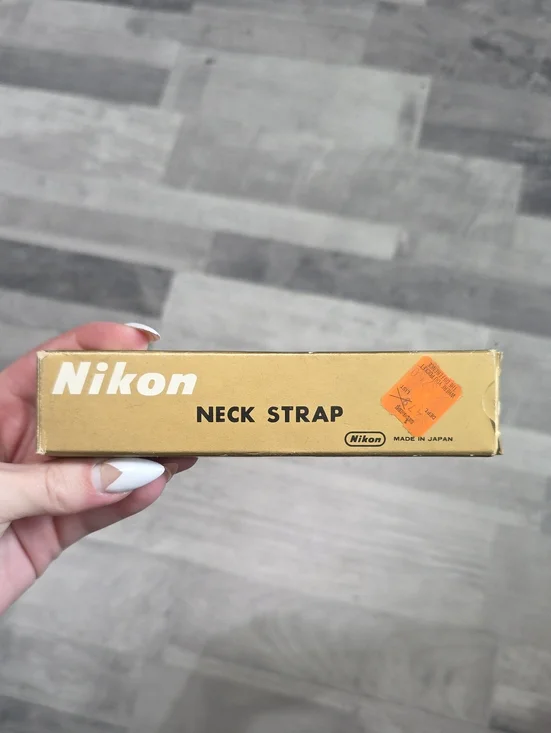 NWT Nikon • Vintage Black Leather Neck Strap
