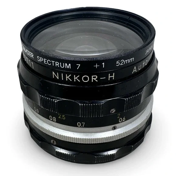 Nikon Nikkor-H Auto 28mm f3.5 Non-AI Wide Angle Prime Lens Japan 660711