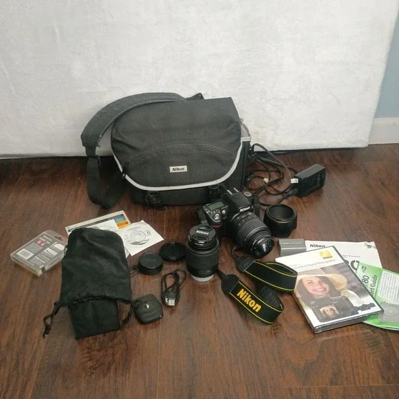 Nikon D80 10.2MP Digital SLR Camera Bundle 18-55mm VR 55-200mm ED 32GB Card Case