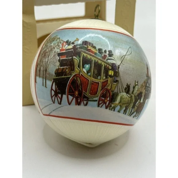 Vtg Hallmark Ornament Christmas Time 1980 Satin Stagecoach Tree‎ Trimmer W/ Box