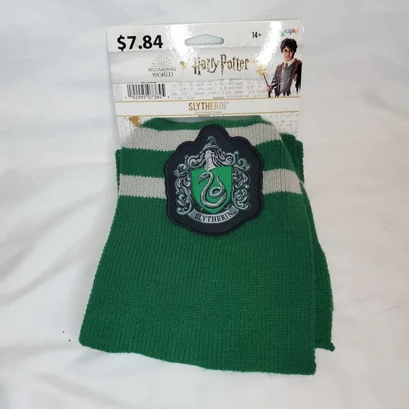 Harry‎ Potter Officially Licensed Slytherin Scarf. 60