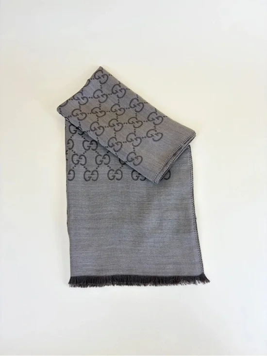 GUCCI GG Authentic Scarf