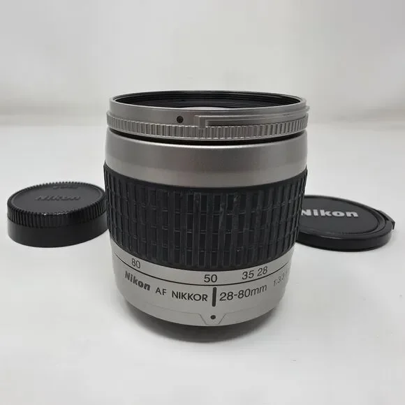 Nikon AF Nikkor 28-80mm f/3.3-5.6 G Silver Lens With Both Caps Testing Working