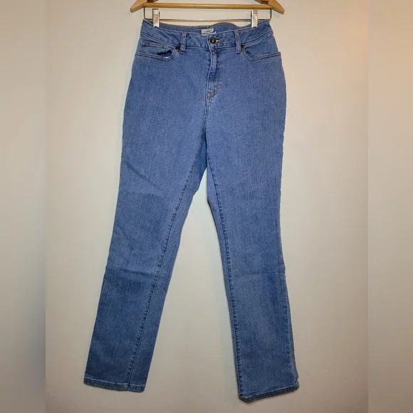 LL Bean classic straight leg light wash jean, 8