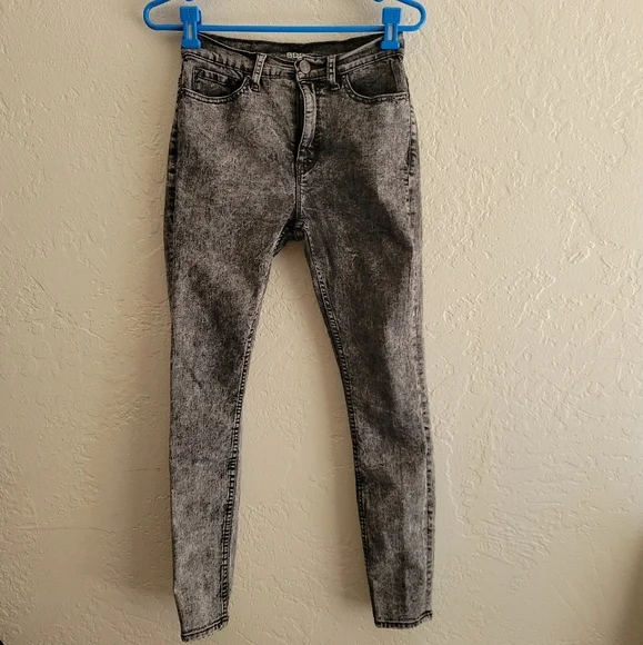 Urban Outfitters BDG High Rise Twig Jeans size 27