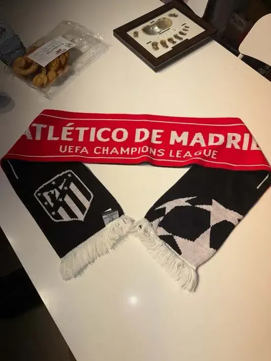 UEFA Champions League Atlético De Madrid Red and Black Fan Scarf