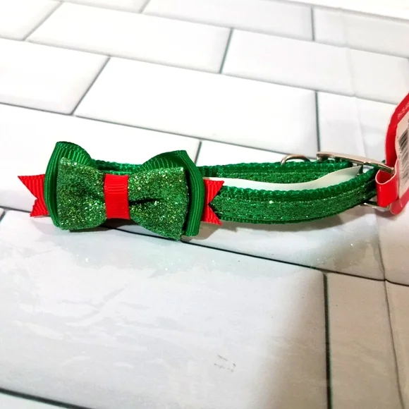 Green Bowtie Cat Collar 8-12 Inch NWT