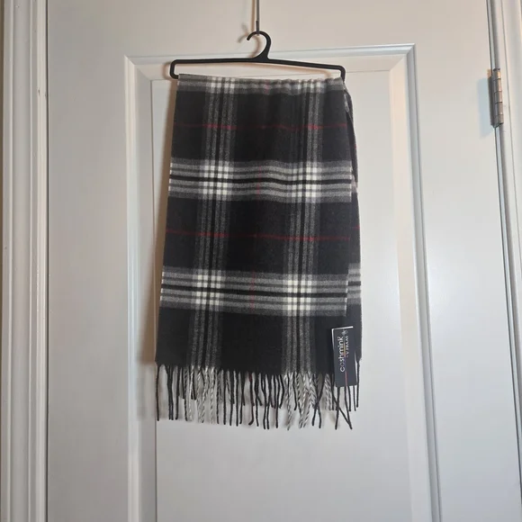 NWT - V. FRAAS Black, Gray, and Red Plaid Scarf