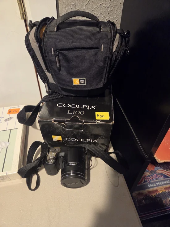 Nikon Coolpix L100 Black Digital Camera with Black Carrying Case