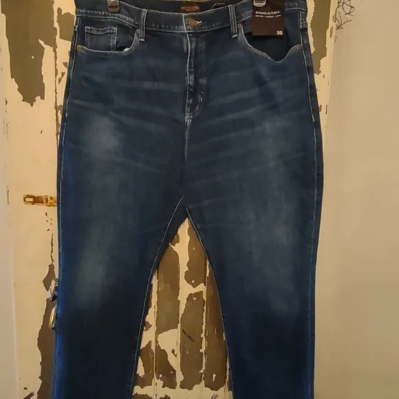 BANANA REPUBLIC HIGH RISE STRAIGHT 35