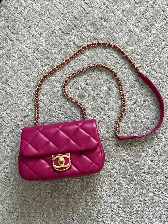 CHANEL Fuchsia Quilted Leather Small Flap Bag with Gold Chain