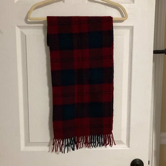 James Pringle Weavers 100% Wool Tartan Plaid Scarf Scotland