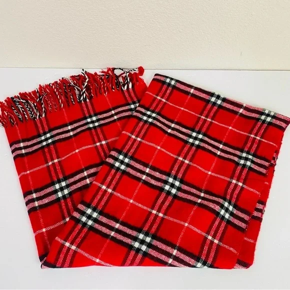 Royal Rossi 100% Cashmere Red Tartan Plaid Scarf/Wrap 30.5” x 73”