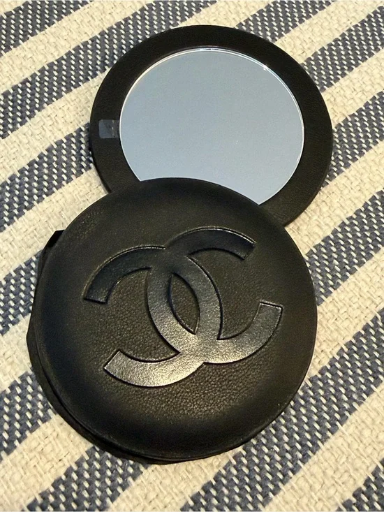 CHANEL GWP Black Leather Compact Mirror with Embossed CC 🖤🖤🖤