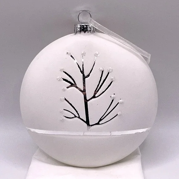 White Glass Silver Tree Winter Scene‎ 4