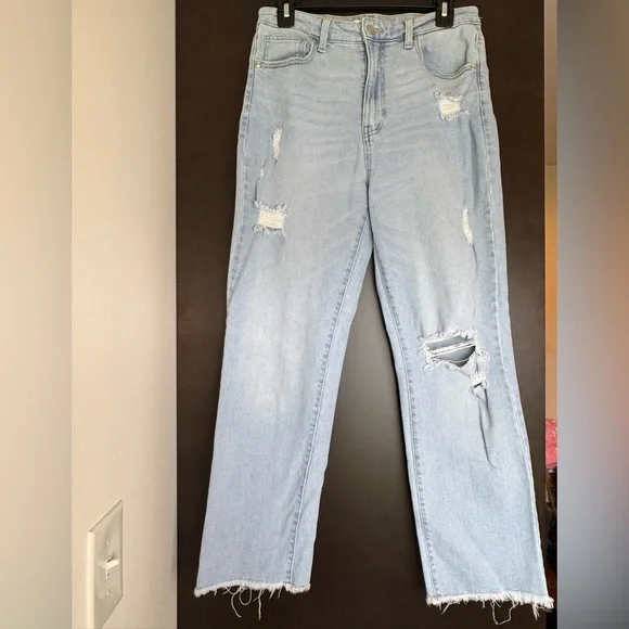 CELEBRITY PINK Distressed High Rise Women's Jeans