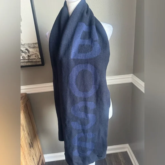NWT Hugo Boss Nebbio Logo Wool-Blend Logo Knit Scarf Dark Blue | Unisex Navy