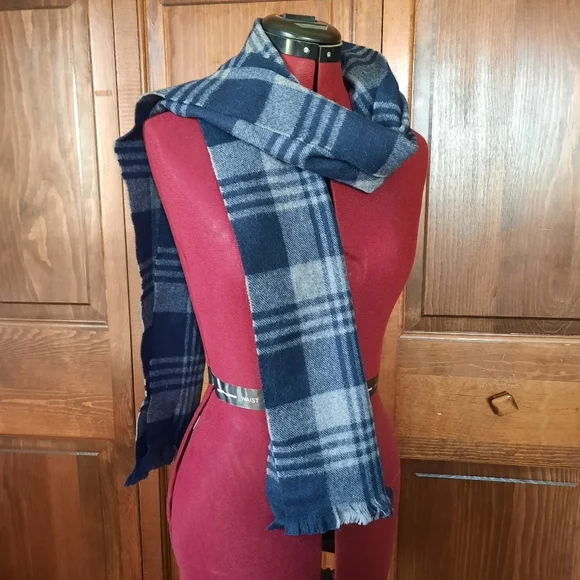 J. Crew Wool Baby Alpaca Gray Navy Blue Plaid Fringe Ends Winter Scarf Unisex OS