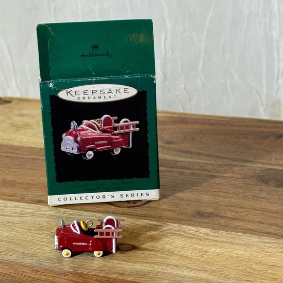 Hallmark Keepsake Ornament Red 1955 Murray Fire Truck Miniature Metal NOS