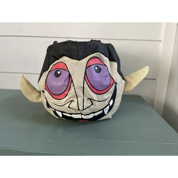 Gemmy‎ Vampire Dracula Collapsible Halloween Trick or Treat Candy Pail