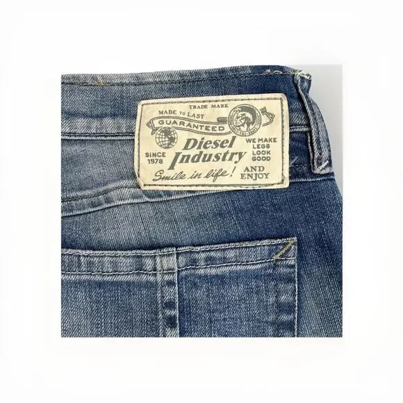 BEAUTIFUL WOMENS DIESEL JEANS 32x32 ZIVY 98% COTTON GREAT CONDITION!