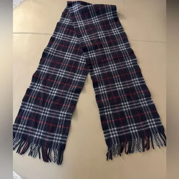 Burberry London Lambswool Nova Check Plaid Scarf with Fringe. Navy/Red. Unisex.