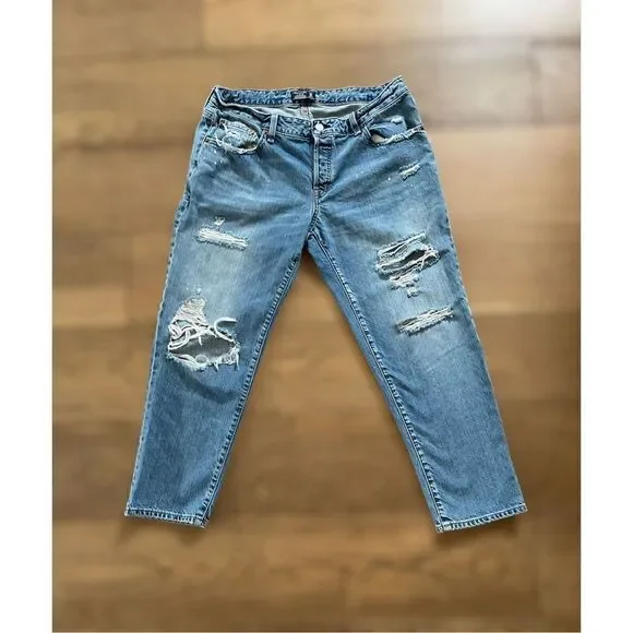 Abercrombie & Fitch Ames Low Rise Slim Boyfriend Jean