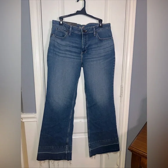 Wrangler Women’s Wisemans Mid Rise Jeans Size 32x32 Color Blue‎