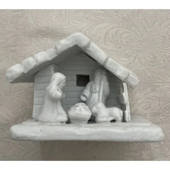 Porcelain‎ Nativity, 4.0 x 3 In